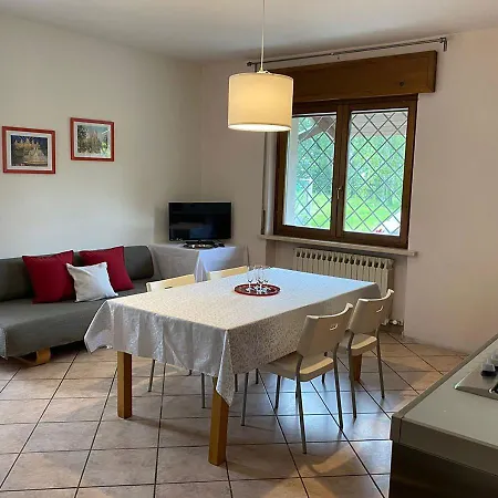 - La Casa Sulla Rionda شقة